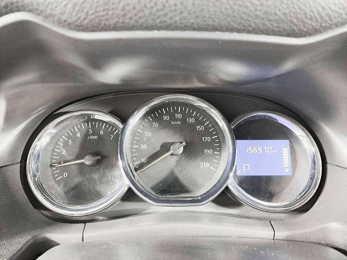 Renault Duster с пробегом — 2016 год. Фото: #10