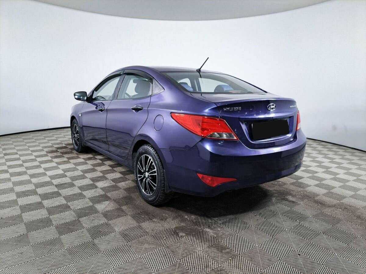 Hyundai Solaris с пробегом — 2014 год. Фото: #5