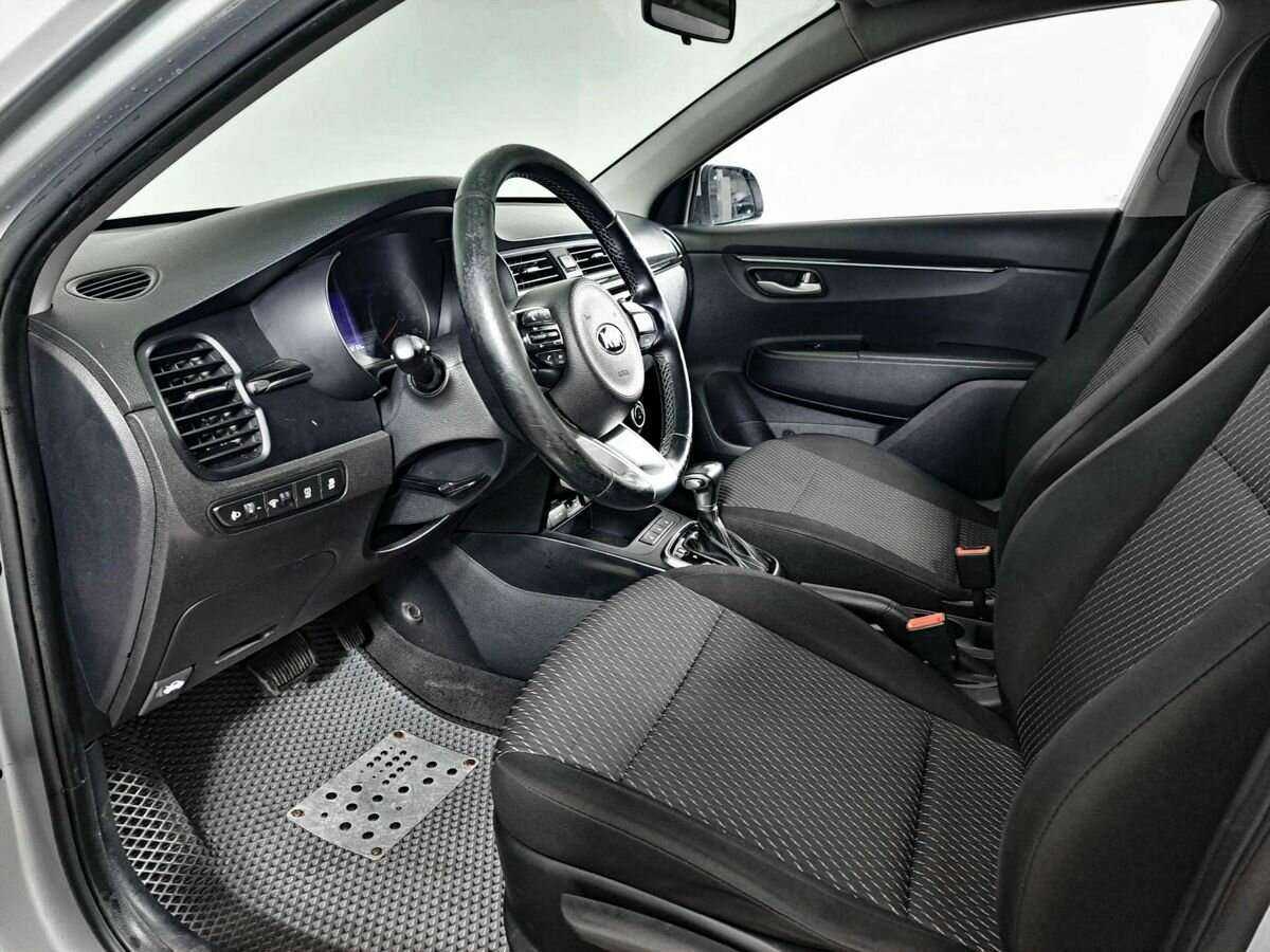 Kia Rio с пробегом — 2018 год. Фото: #11