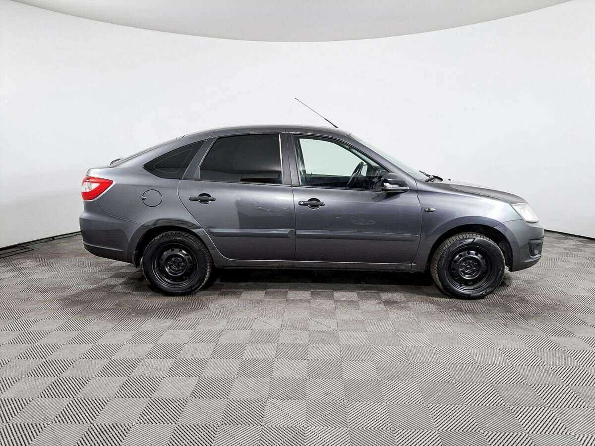 Lada (ВАЗ) Granta с пробегом — 2017 год. Фото: #3