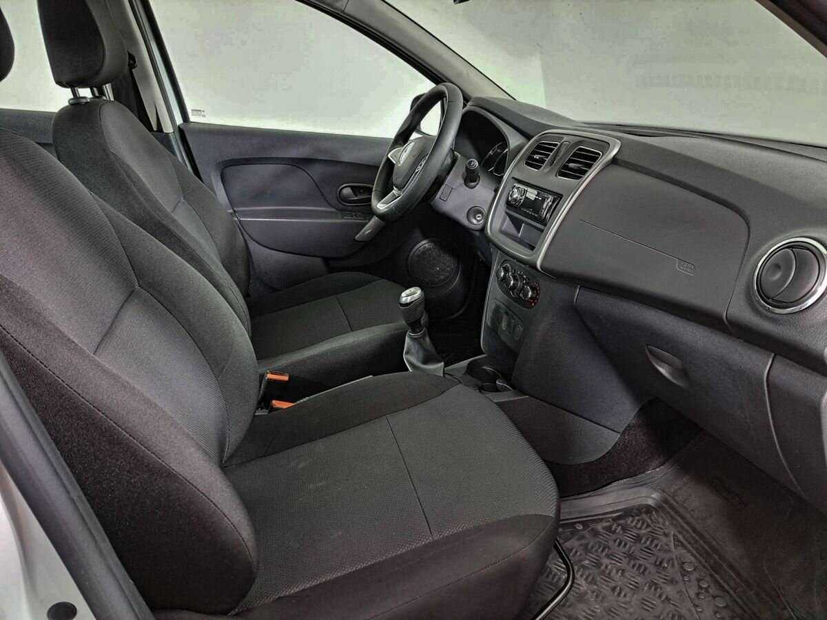 Renault Logan с пробегом — 2021 год. Фото: #8