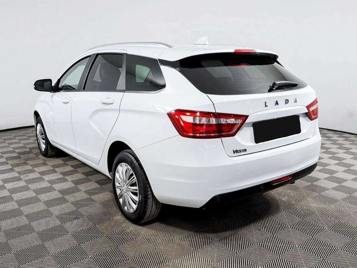 Lada (ВАЗ) Vesta с пробегом — 2018 год. Фото: #6