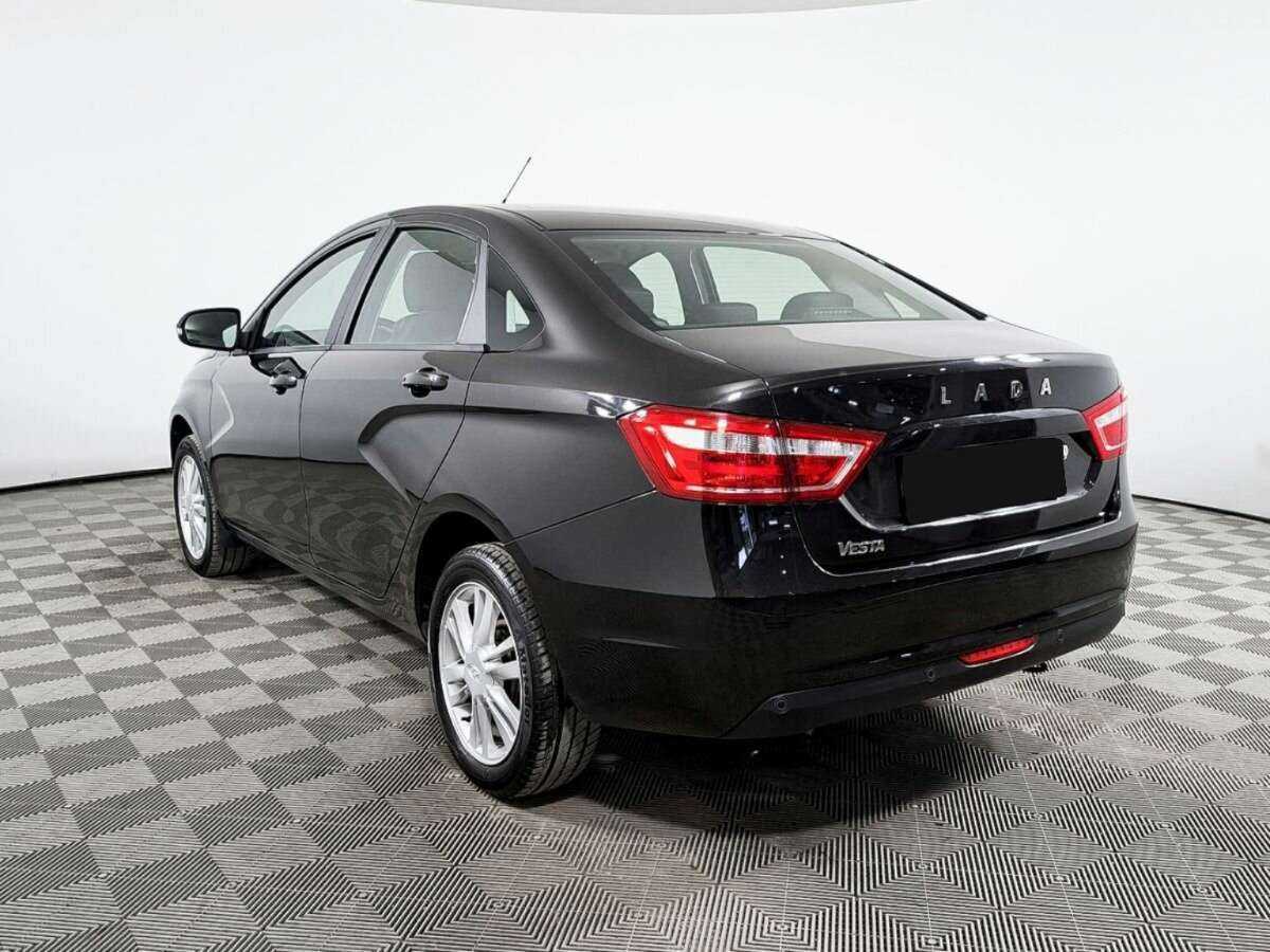Lada (ВАЗ) Vesta с пробегом — 2017 год. Фото: #4