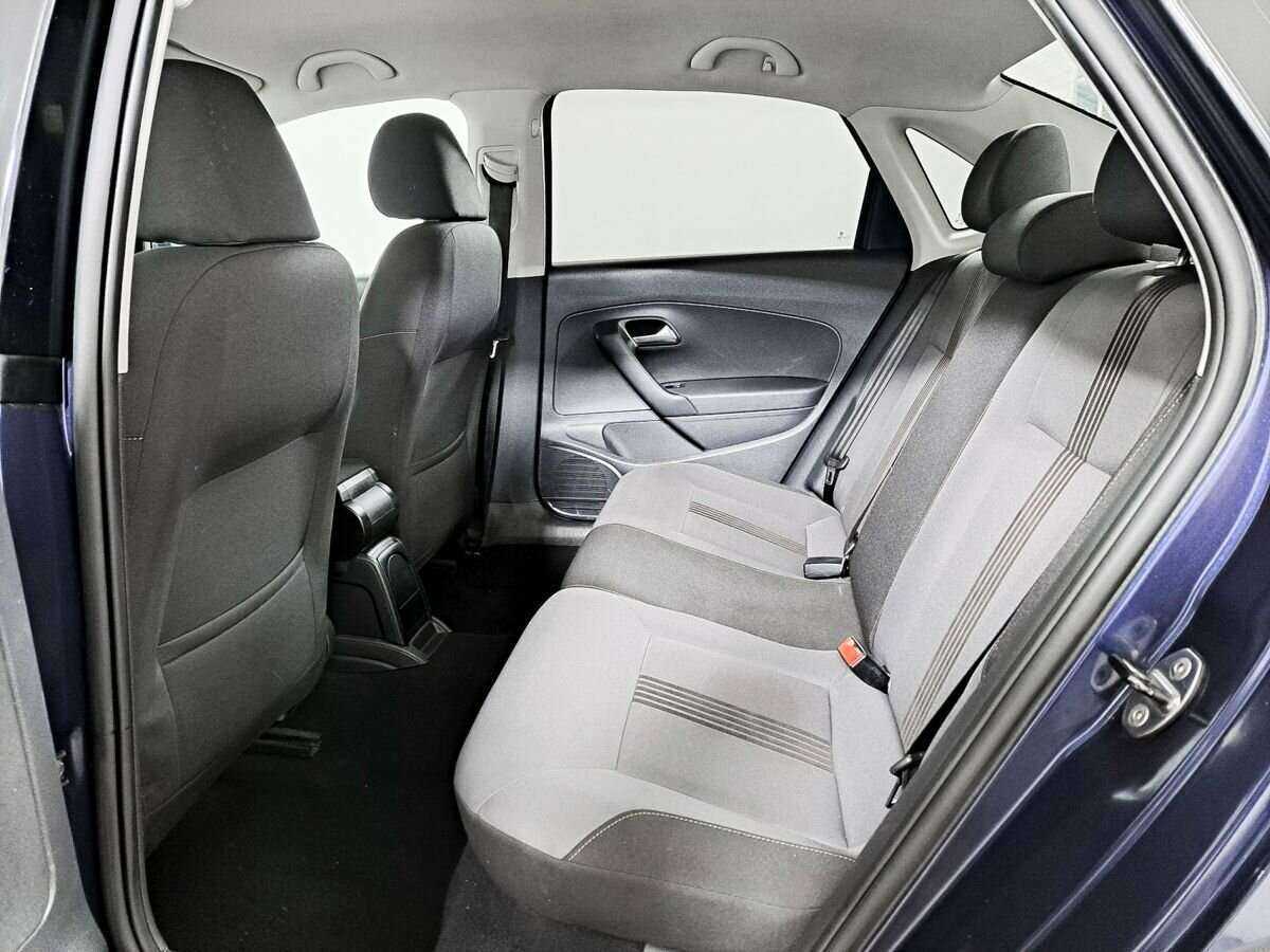 Volkswagen Polo с пробегом — 2016 год. Фото: #7