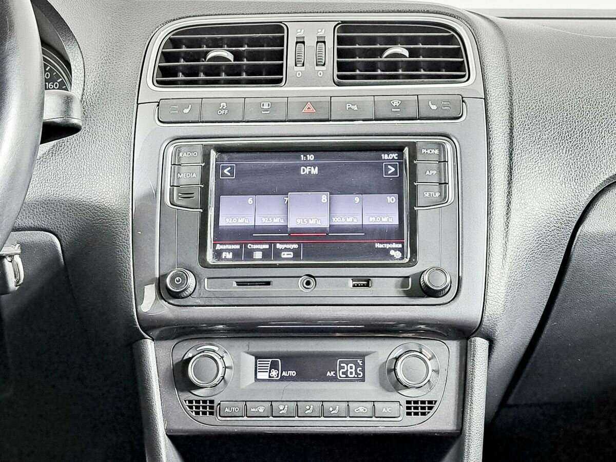 Volkswagen Polo с пробегом — 2018 год. Фото: #9