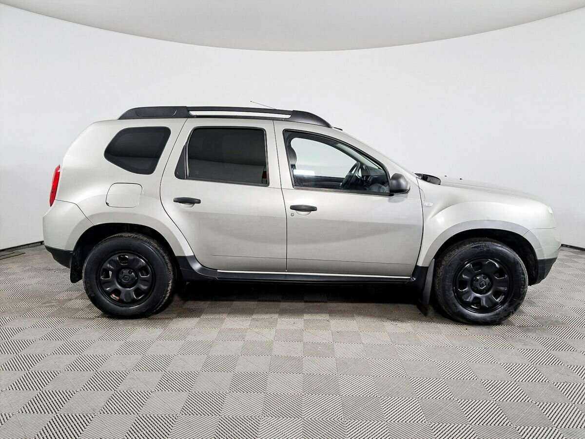 Renault Duster с пробегом — 2012 год. Фото: #3