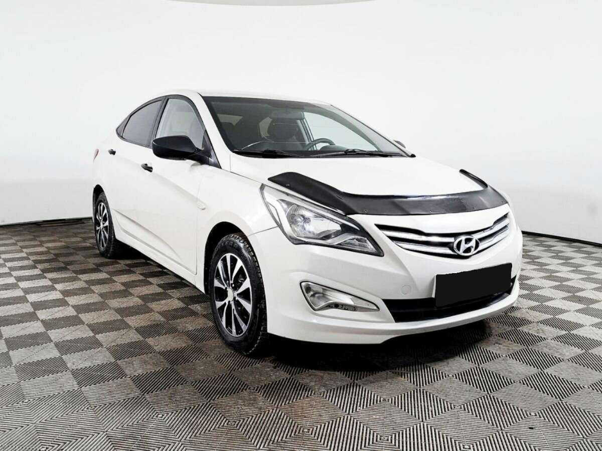 Hyundai Solaris с пробегом — 2015 год. Фото: #2