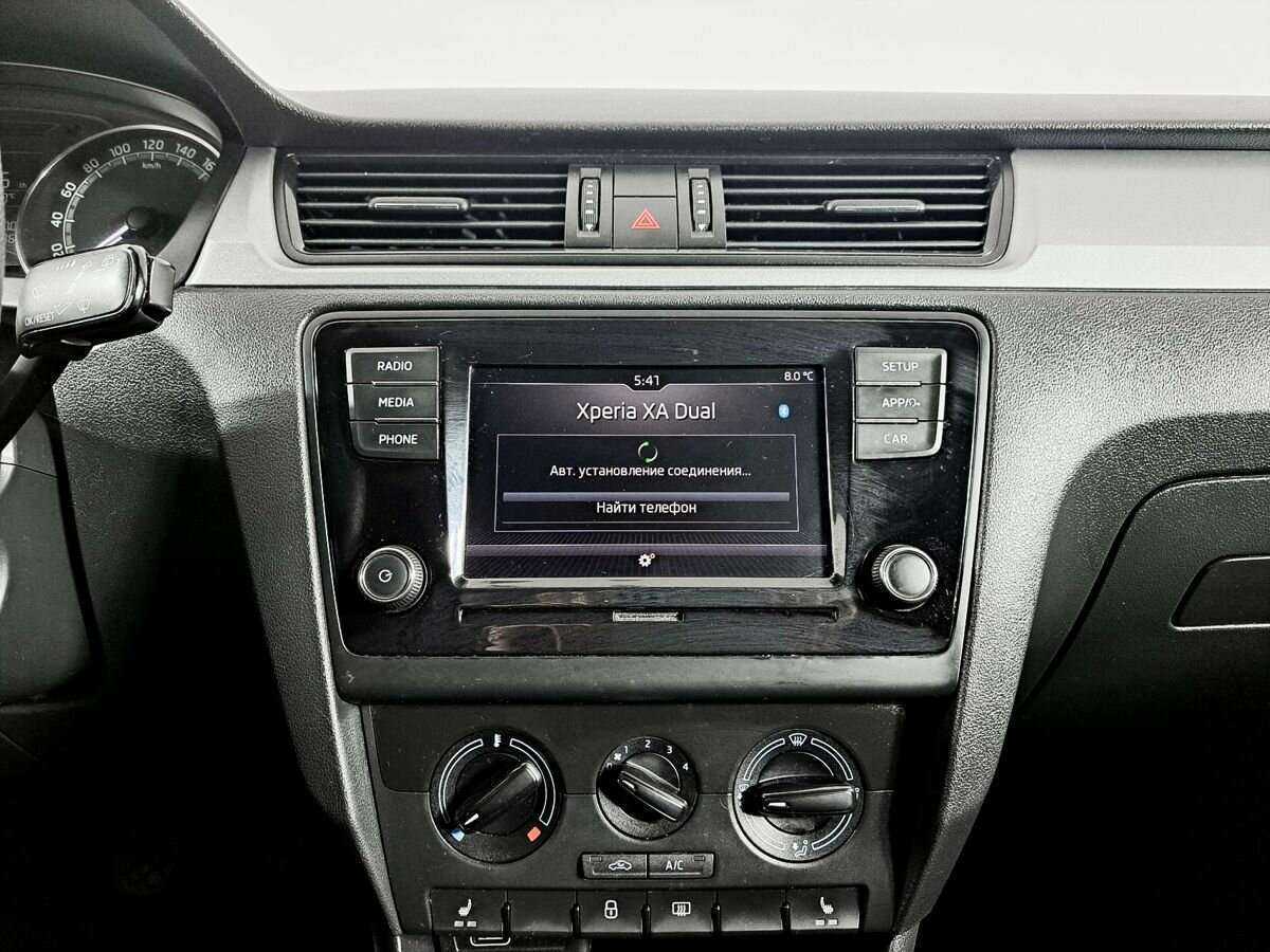 Skoda Rapid с пробегом — 2019 год. Фото: #10