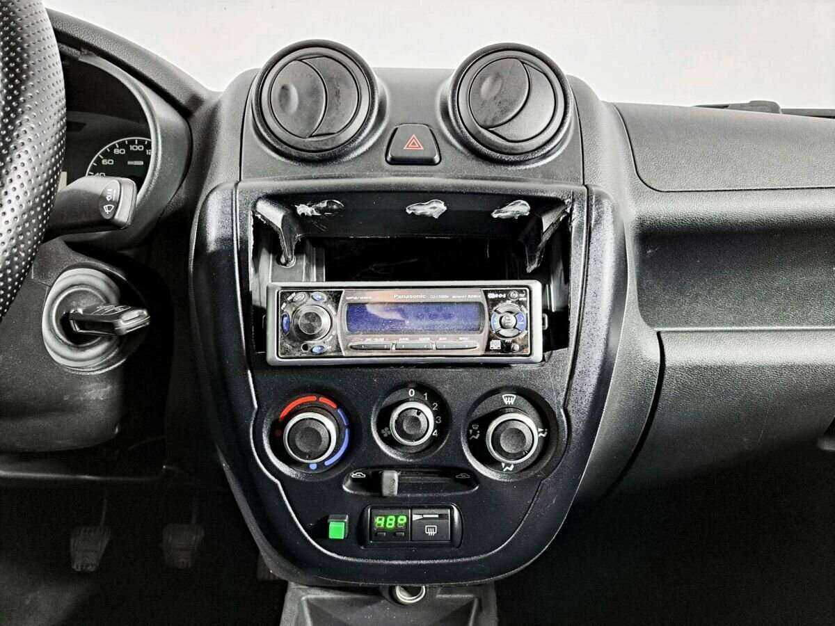 Lada (ВАЗ) Granta с пробегом — 2017 год. Фото: #10