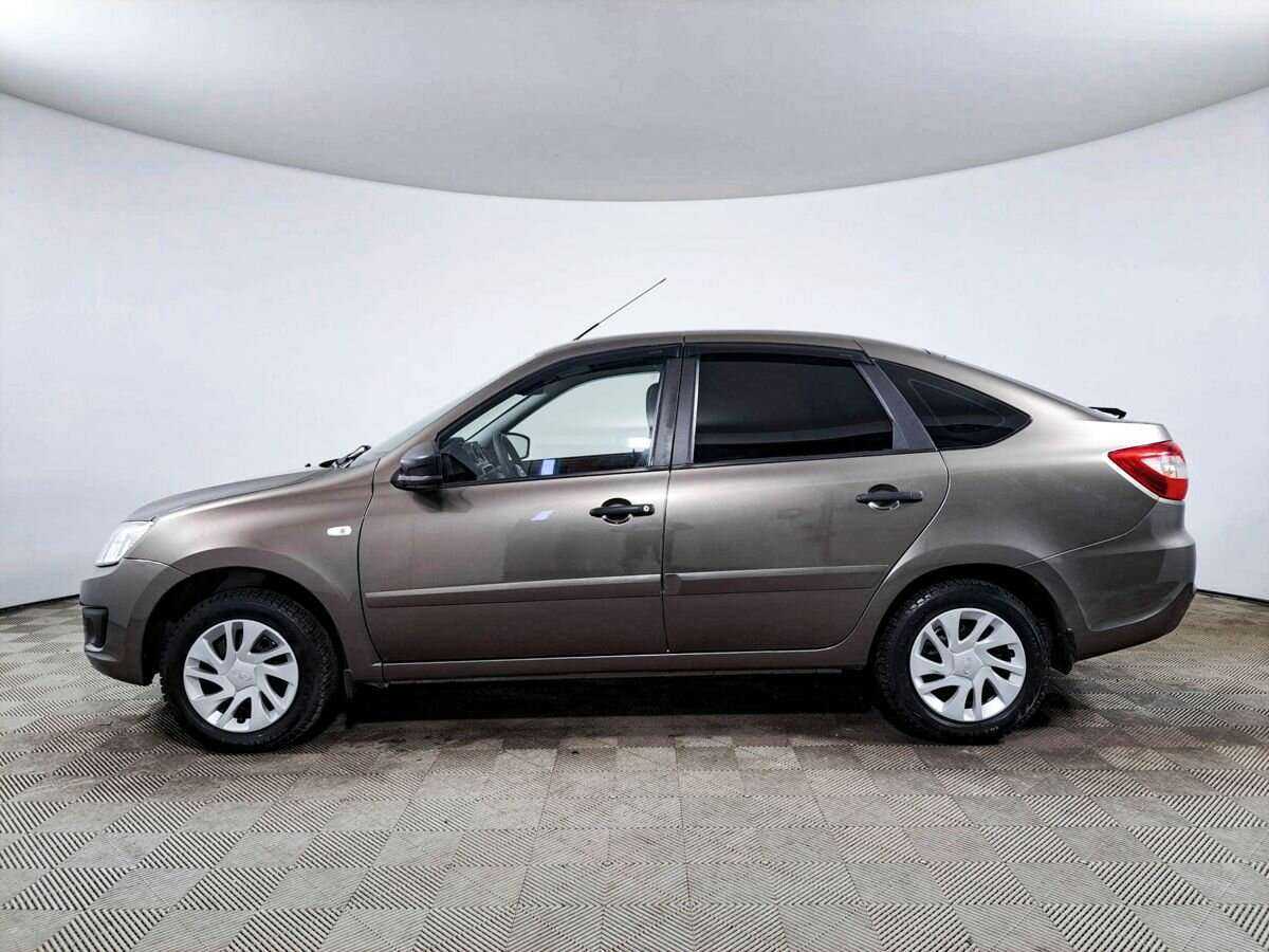 Lada (ВАЗ) Granta с пробегом — 2017 год. Фото: #7