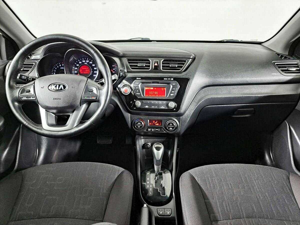 Kia Rio с пробегом — 2014 год. Фото: #10