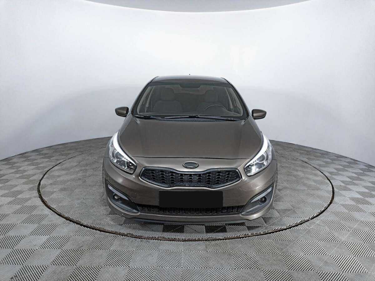 Kia Ceed с пробегом — 2018 год. Фото: #1