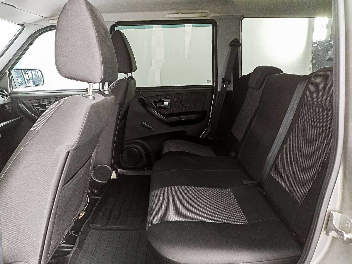 УАЗ Patriot с пробегом — 2014 год. Фото: #8