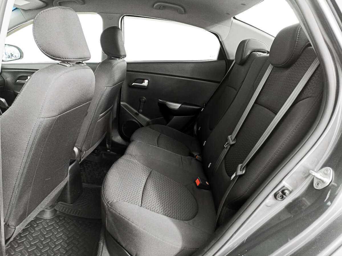 Kia Rio с пробегом — 2016 год. Фото: #7