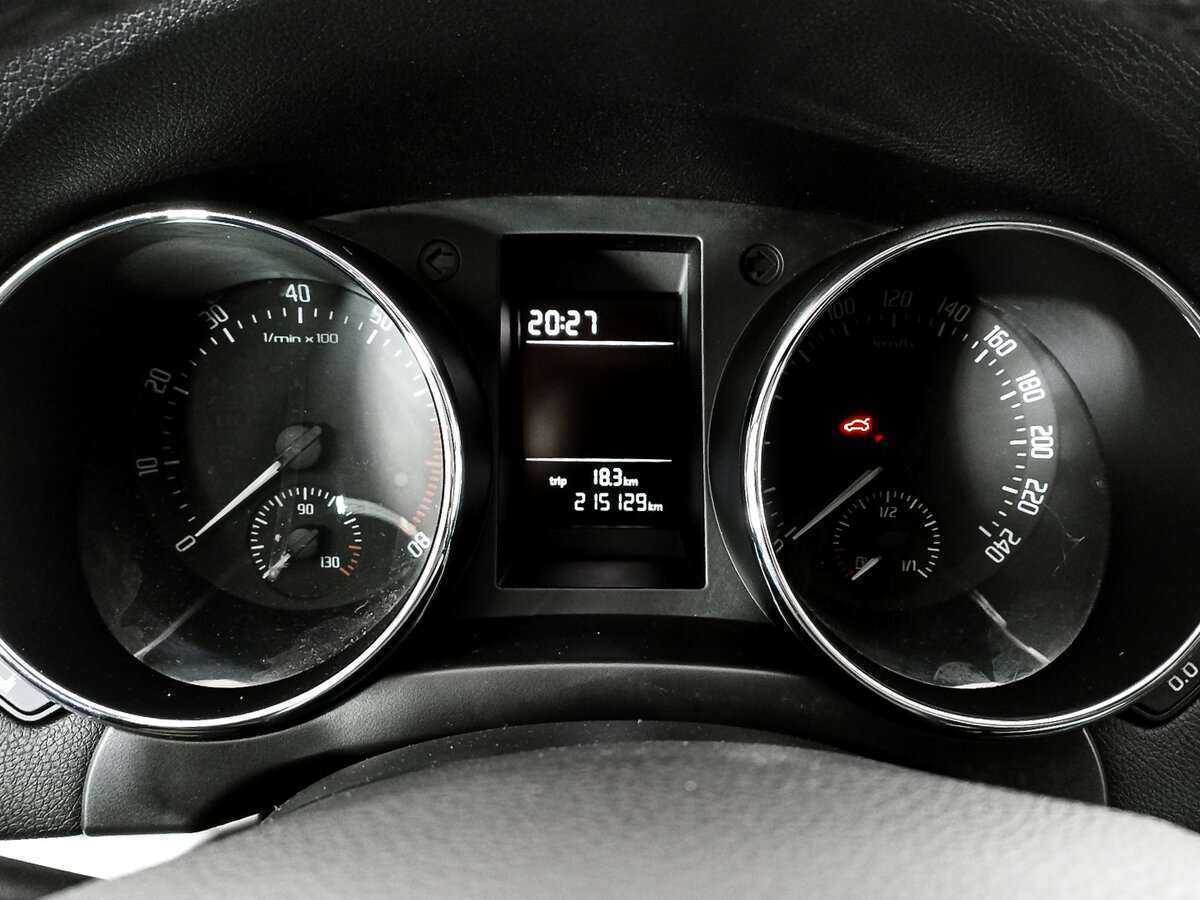 Skoda Yeti с пробегом — 2014 год. Фото: #10