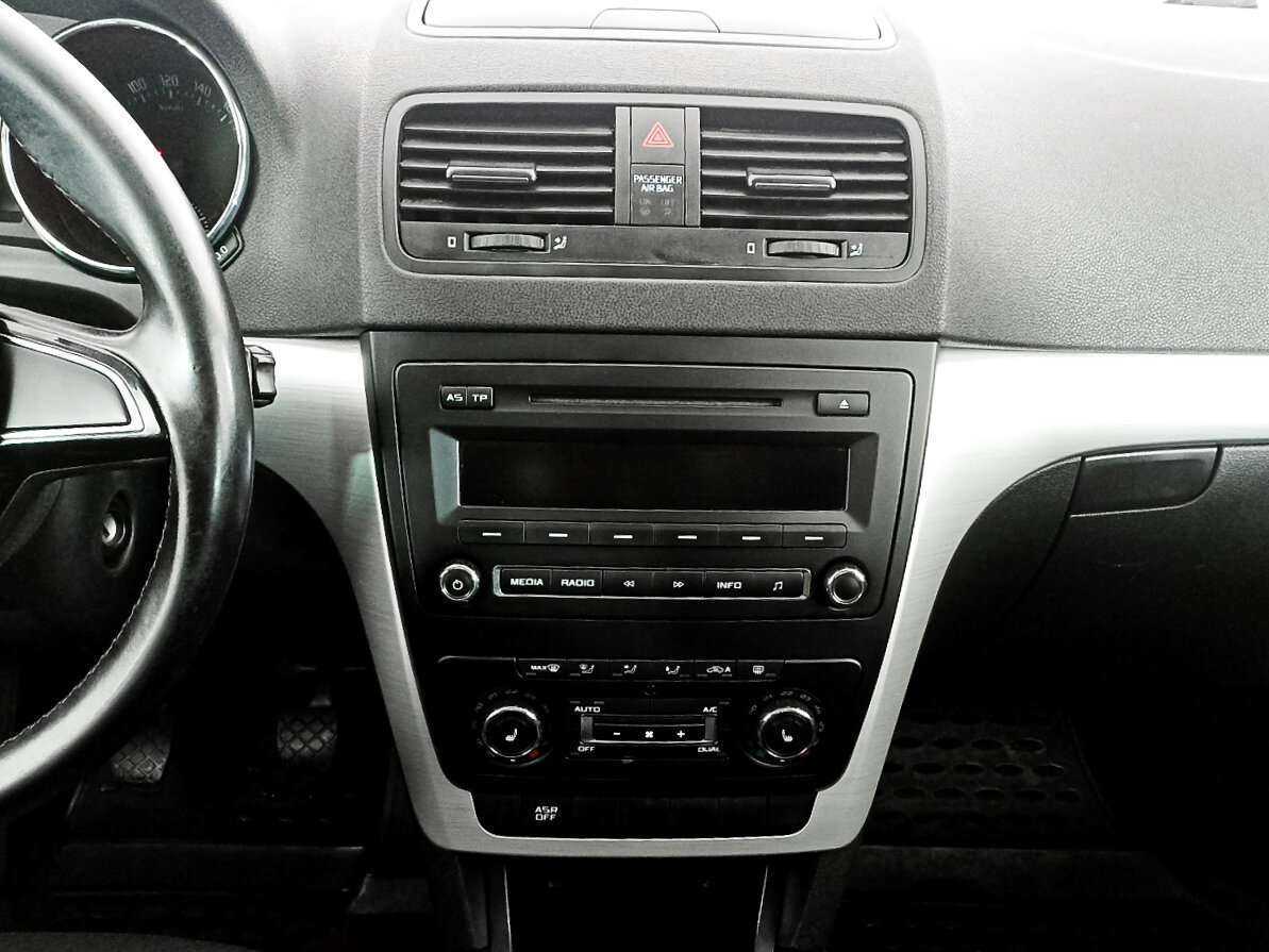 Skoda Yeti с пробегом — 2014 год. Фото: #12