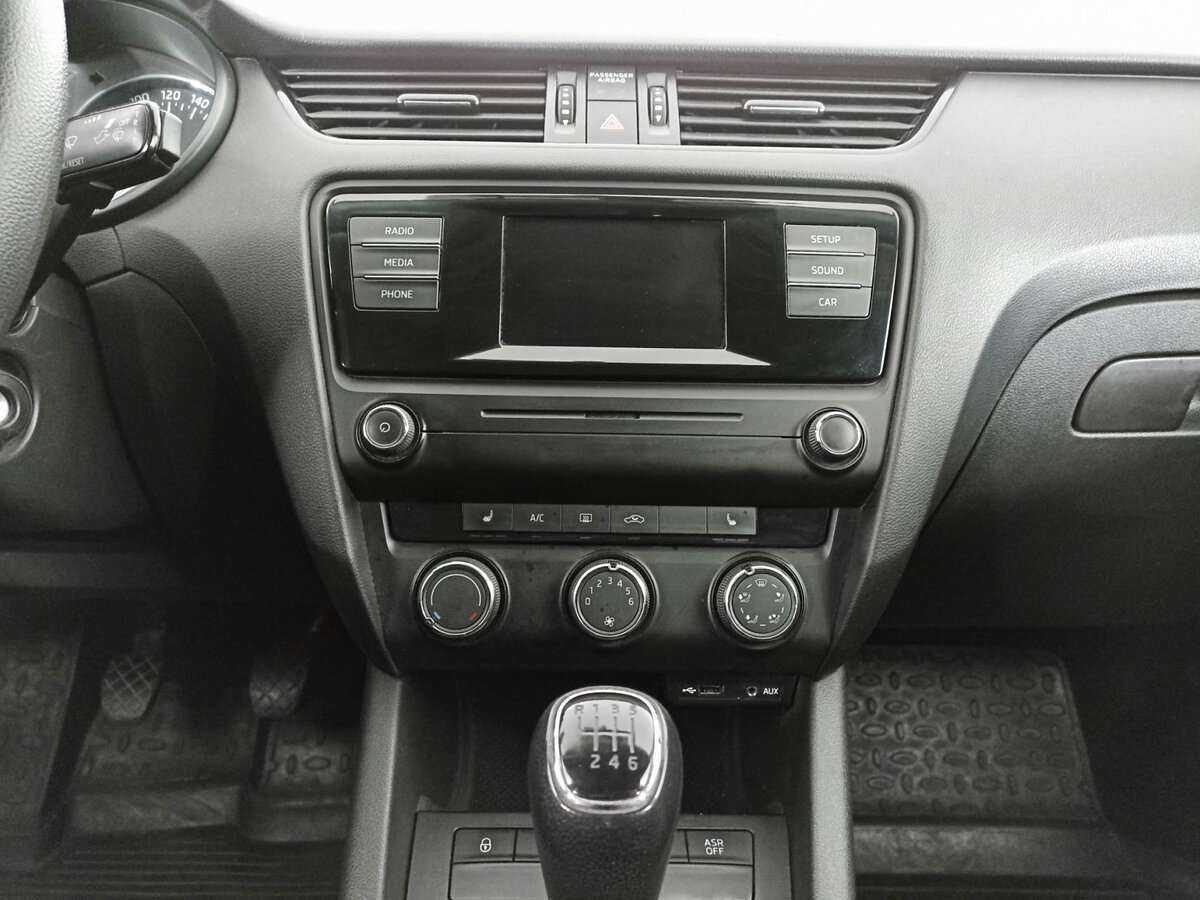 Skoda Octavia с пробегом — 2016 год. Фото: #12