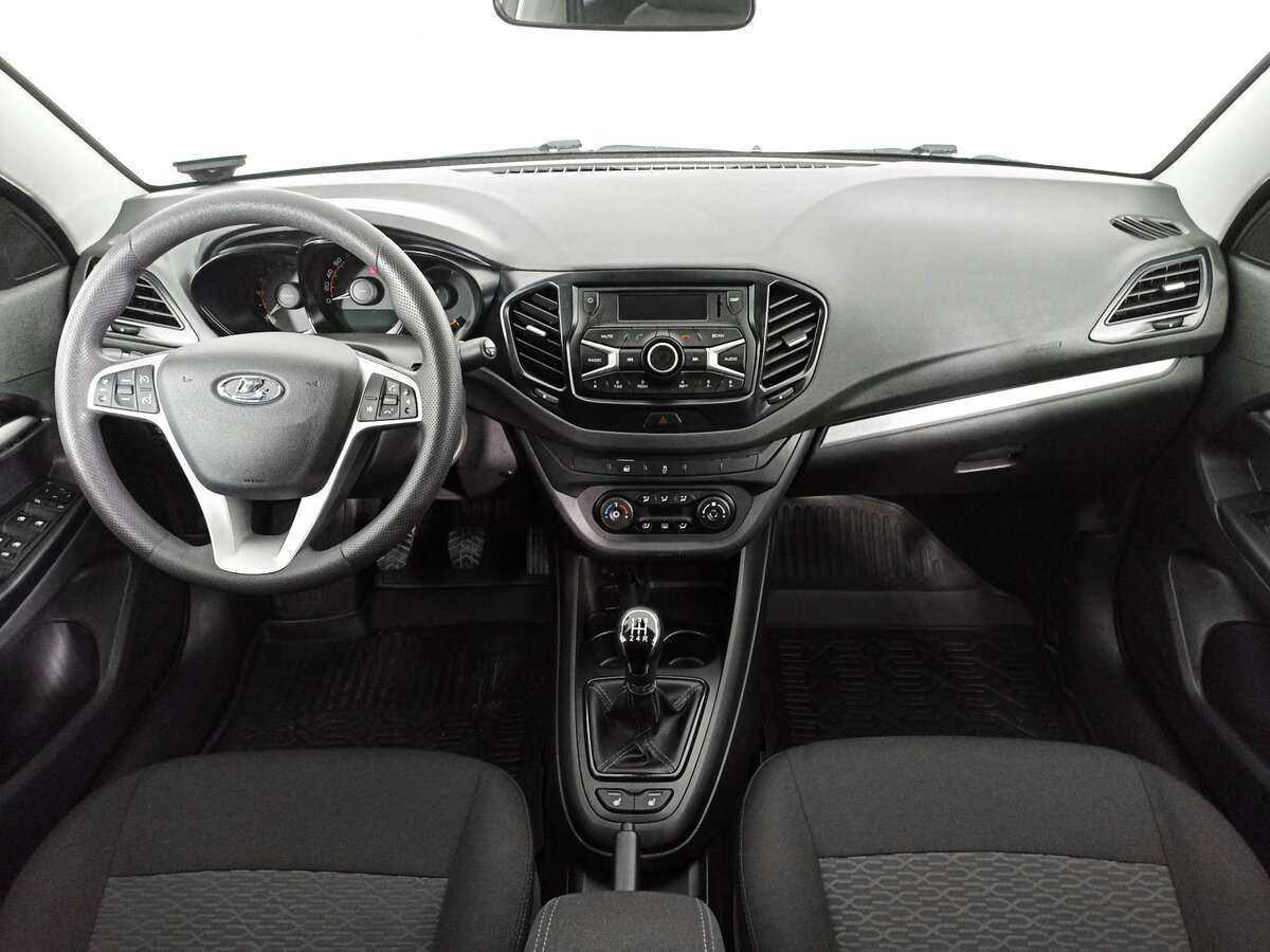 Lada (ВАЗ) Vesta с пробегом — 2020 год. Фото: #11