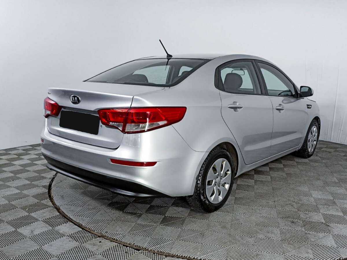 Kia Rio с пробегом — 2015 год. Фото: #4