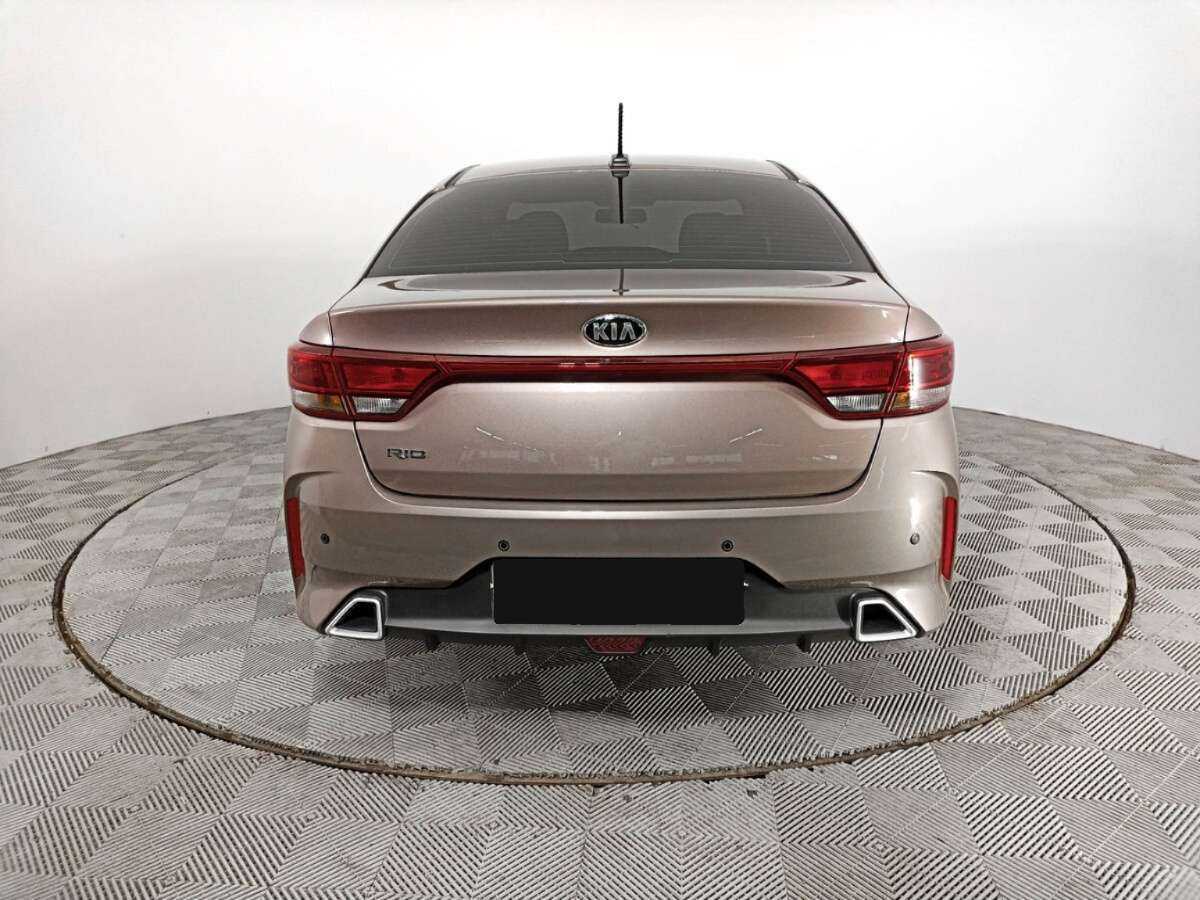 Kia Rio с пробегом — 2021 год. Фото: #5