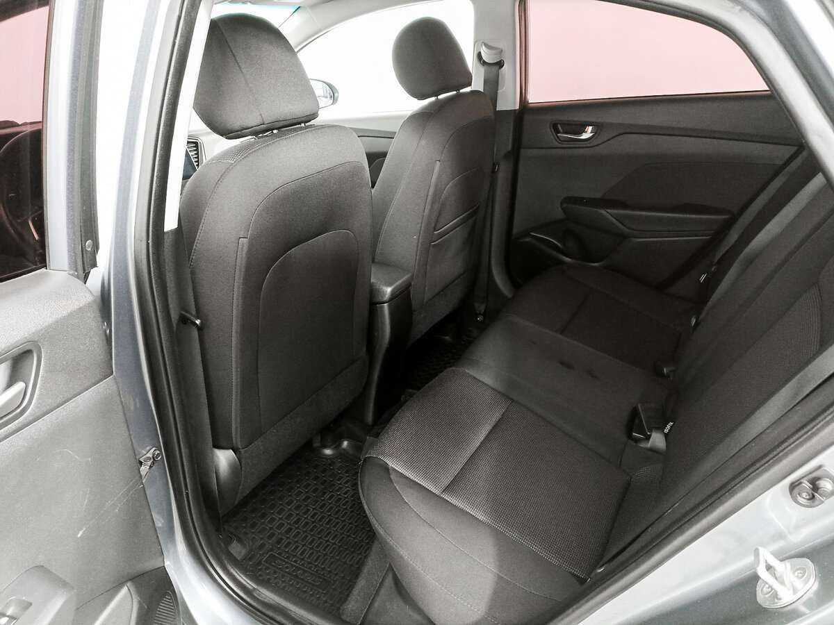 Hyundai Solaris с пробегом — 2017 год. Фото: #9