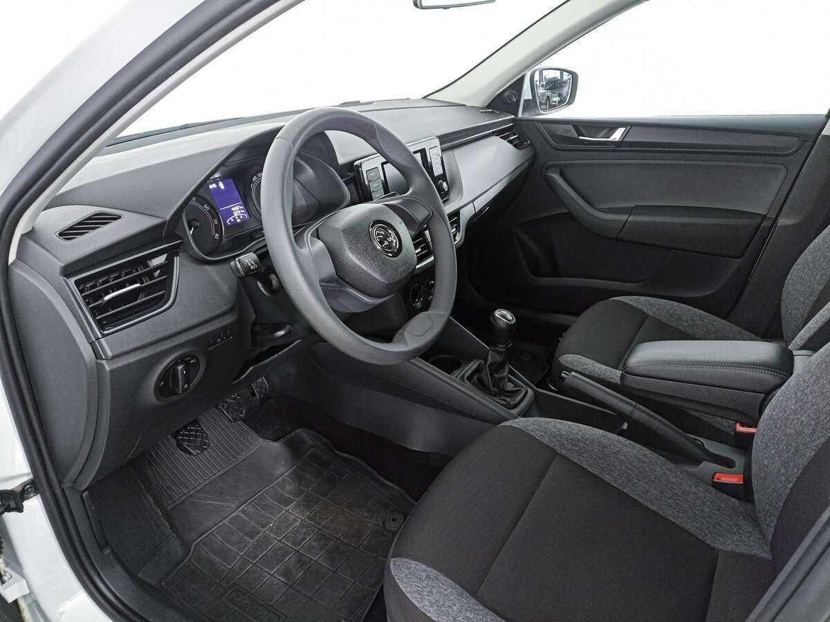 Skoda Rapid с пробегом — 2020 год. Фото: #13