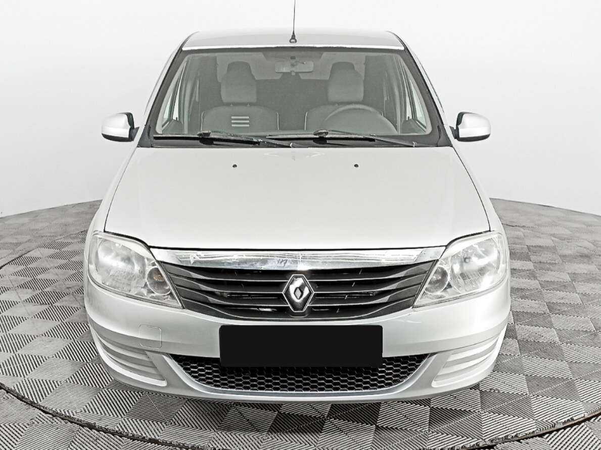 Renault Logan с пробегом — 2012 год. Фото: #1