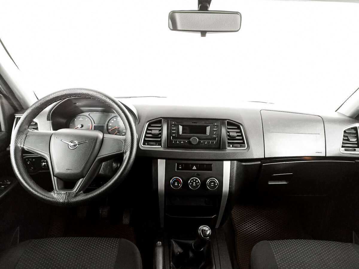 УАЗ Patriot с пробегом — 2016 год. Фото: #11