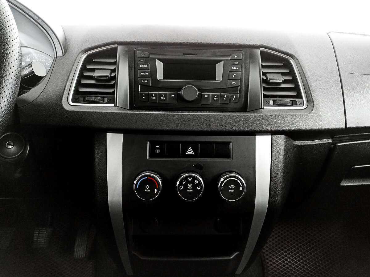 УАЗ Patriot с пробегом — 2016 год. Фото: #12