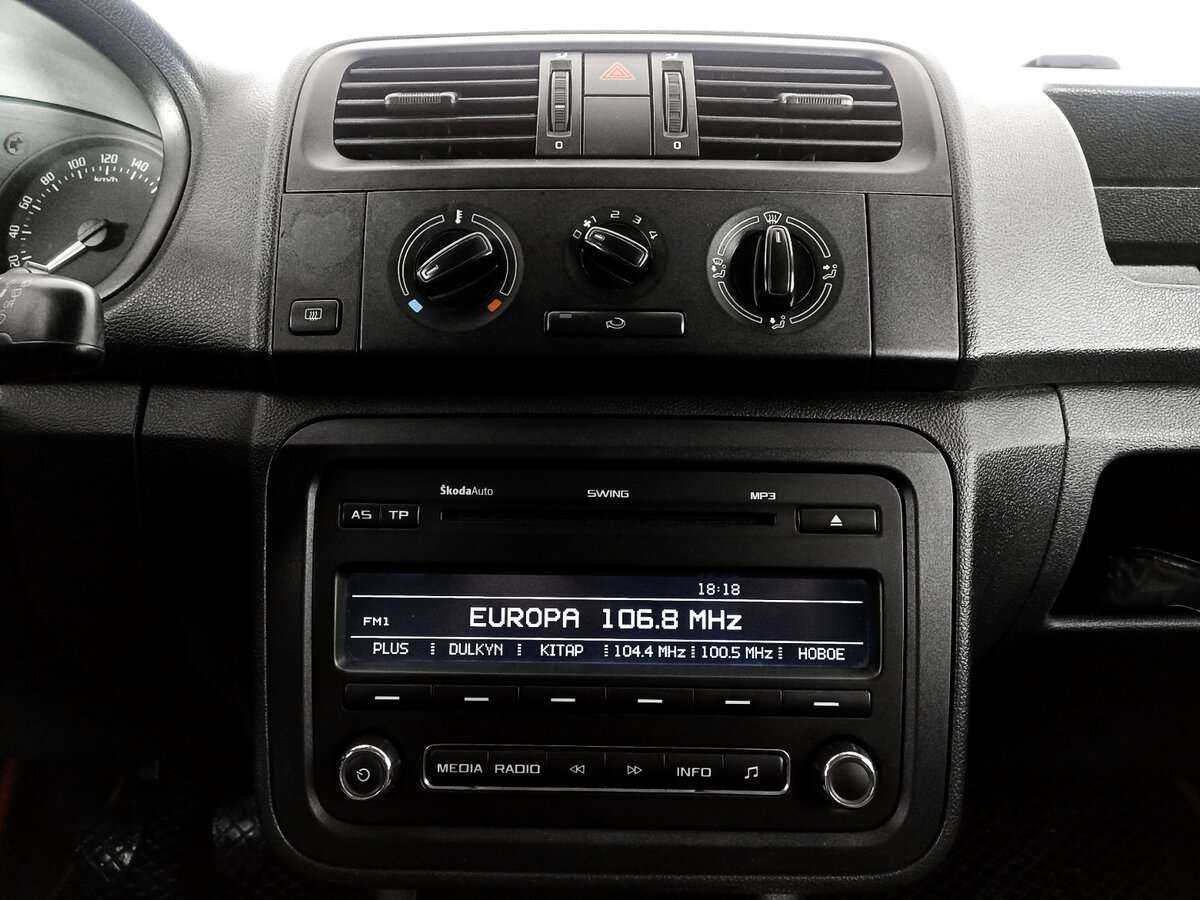 Skoda Fabia с пробегом — 2012 год. Фото: #11