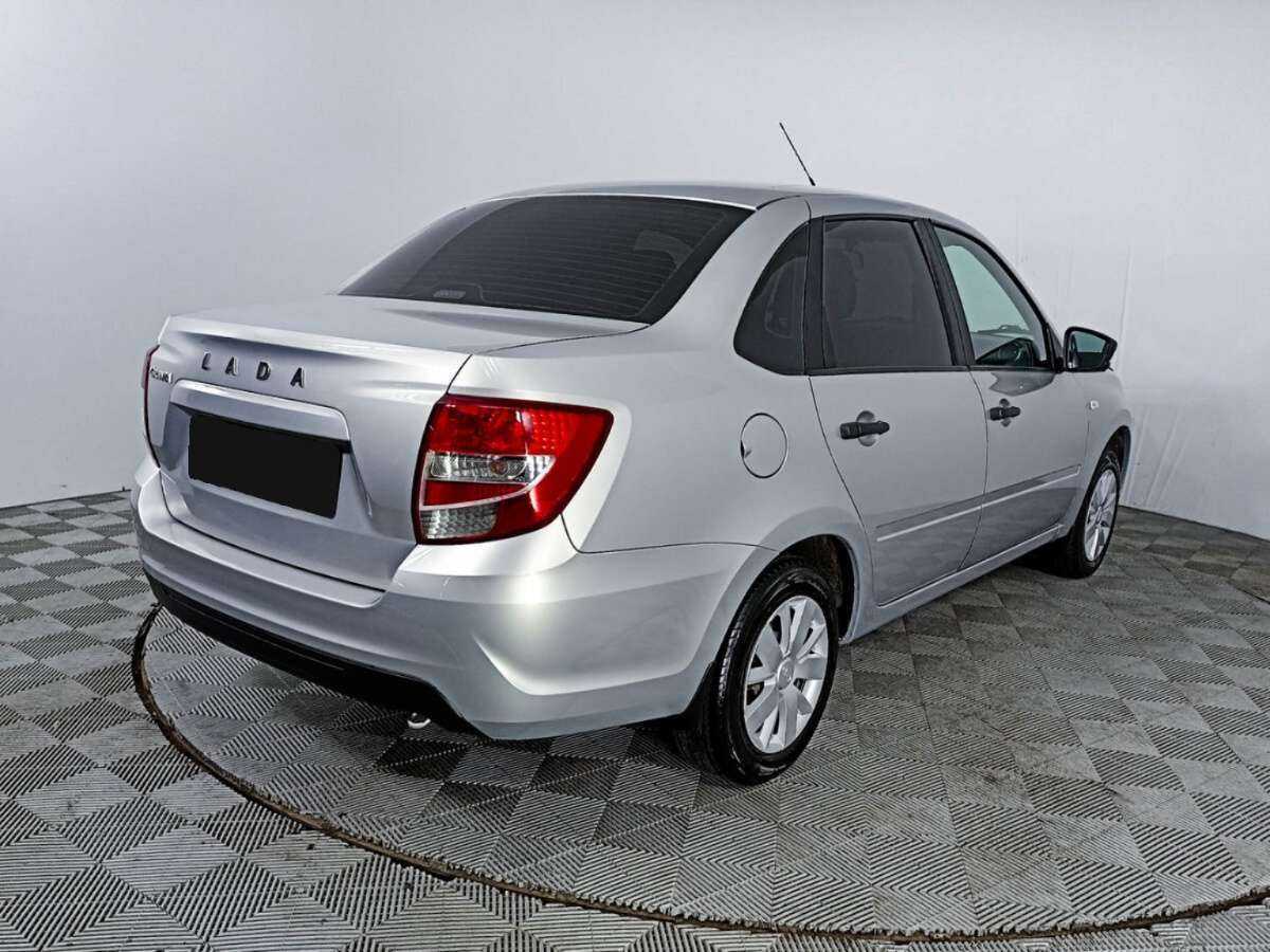 Lada (ВАЗ) Granta с пробегом — 2018 год. Фото: #4