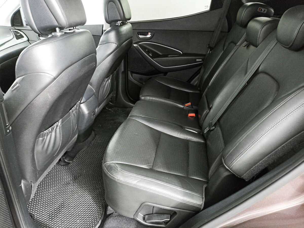 Hyundai Santa Fe с пробегом — 2013 год. Фото: #9