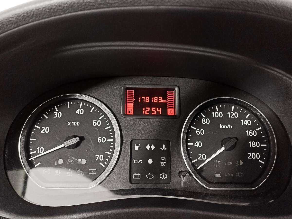 Nissan Almera с пробегом — 2016 год. Фото: #12