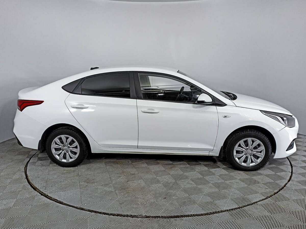 Hyundai Solaris с пробегом — 2017 год. Фото: #3