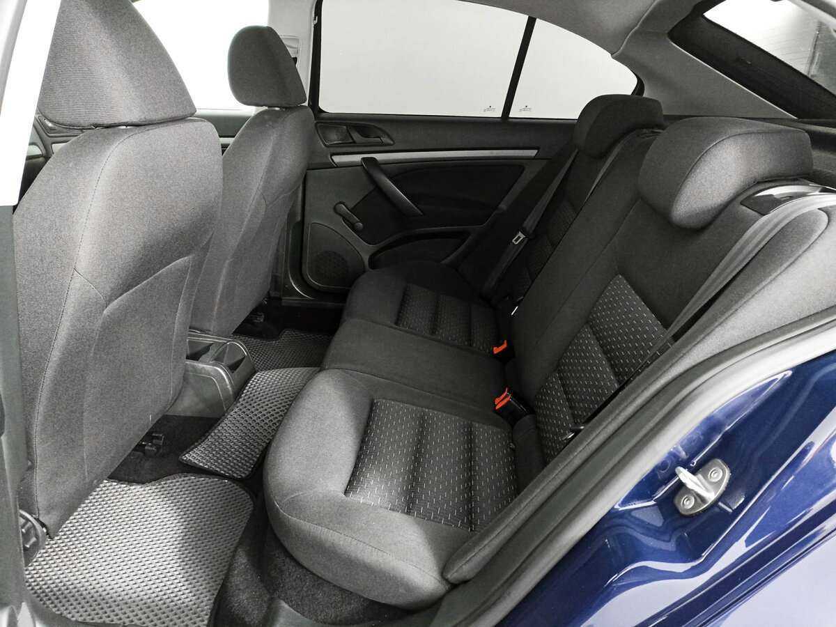 Skoda Octavia с пробегом — 2012 год. Фото: #7