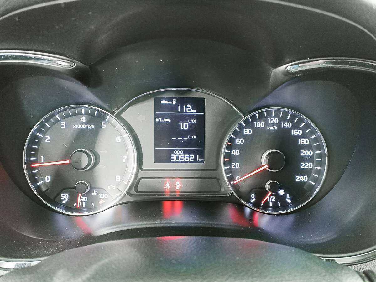 Kia Cerato с пробегом — 2013 год. Фото: #10