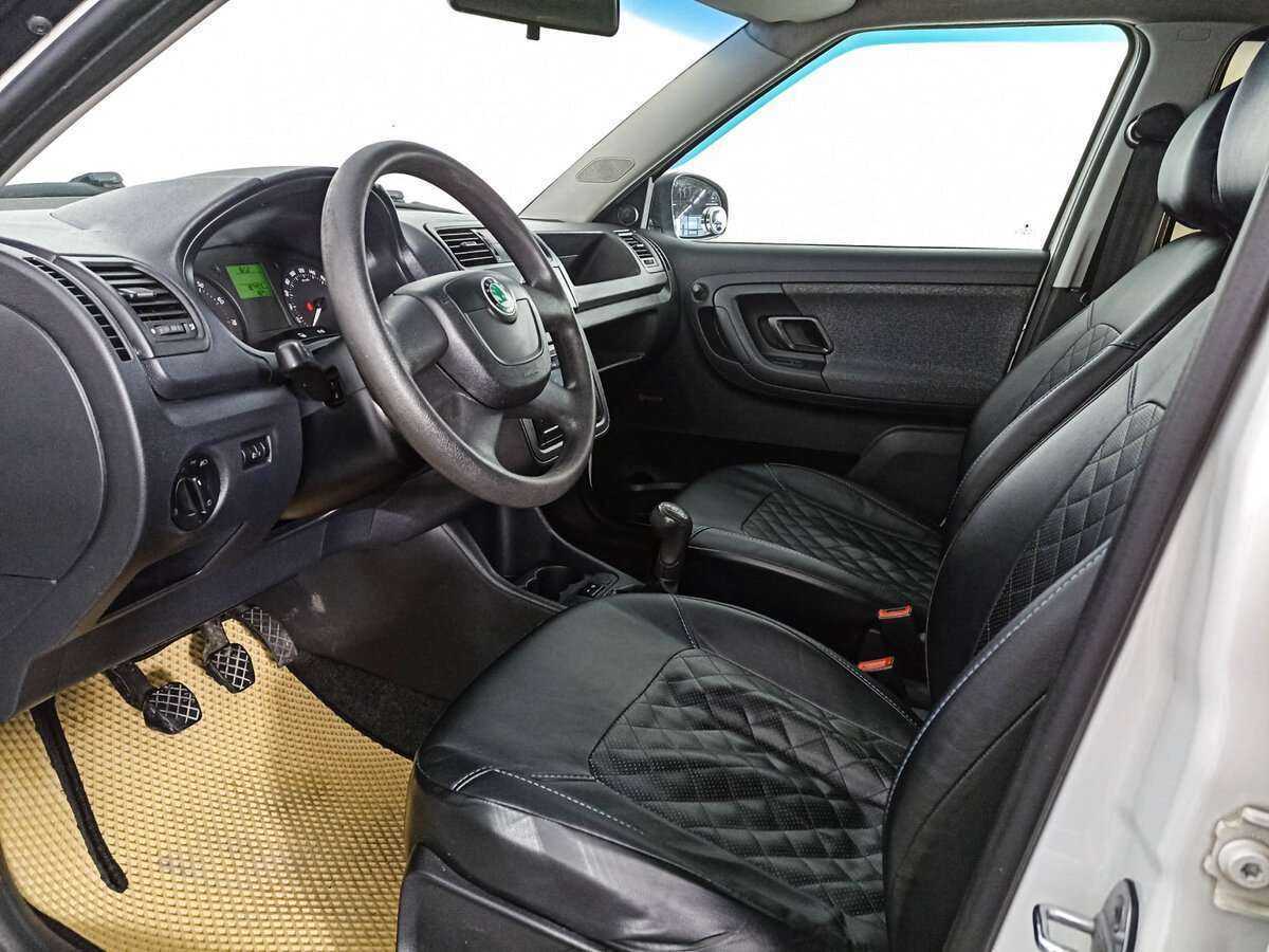 Skoda Fabia с пробегом — 2012 год. Фото: #13