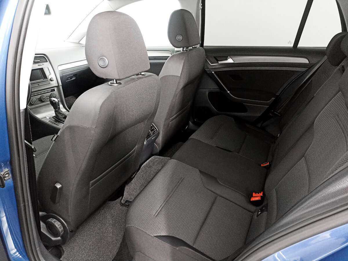 Volkswagen Golf с пробегом — 2013 год. Фото: #9