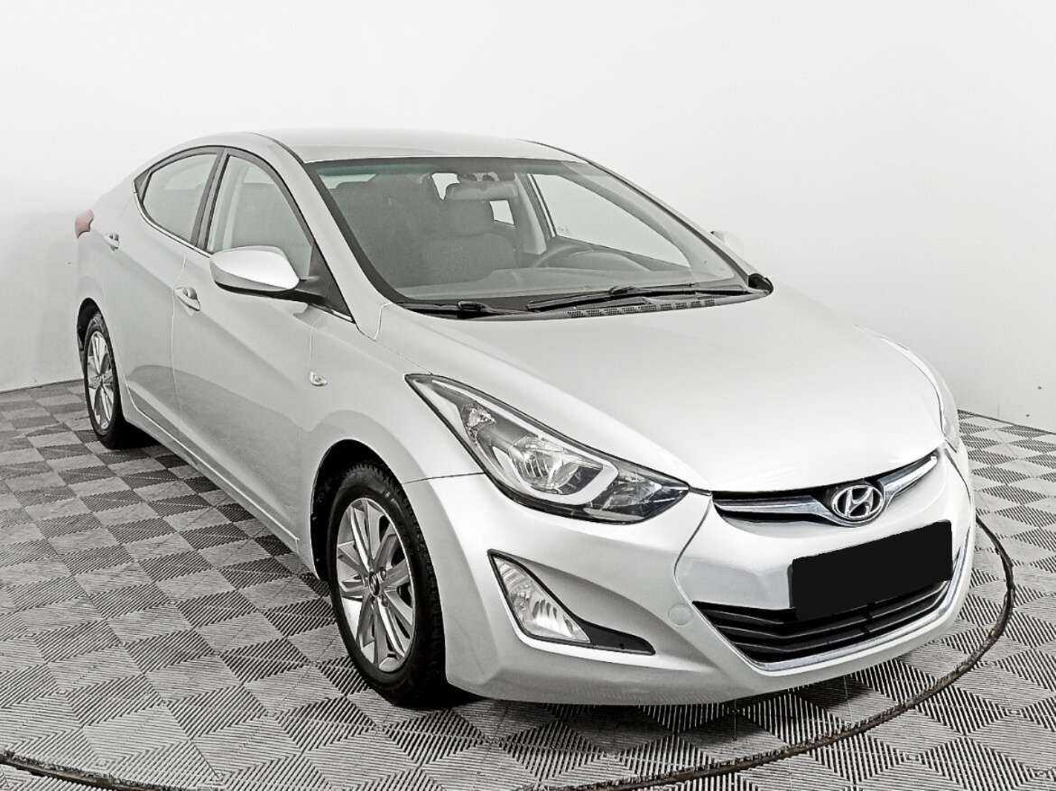 Hyundai Elantra с пробегом — 2014 год. Фото: #2