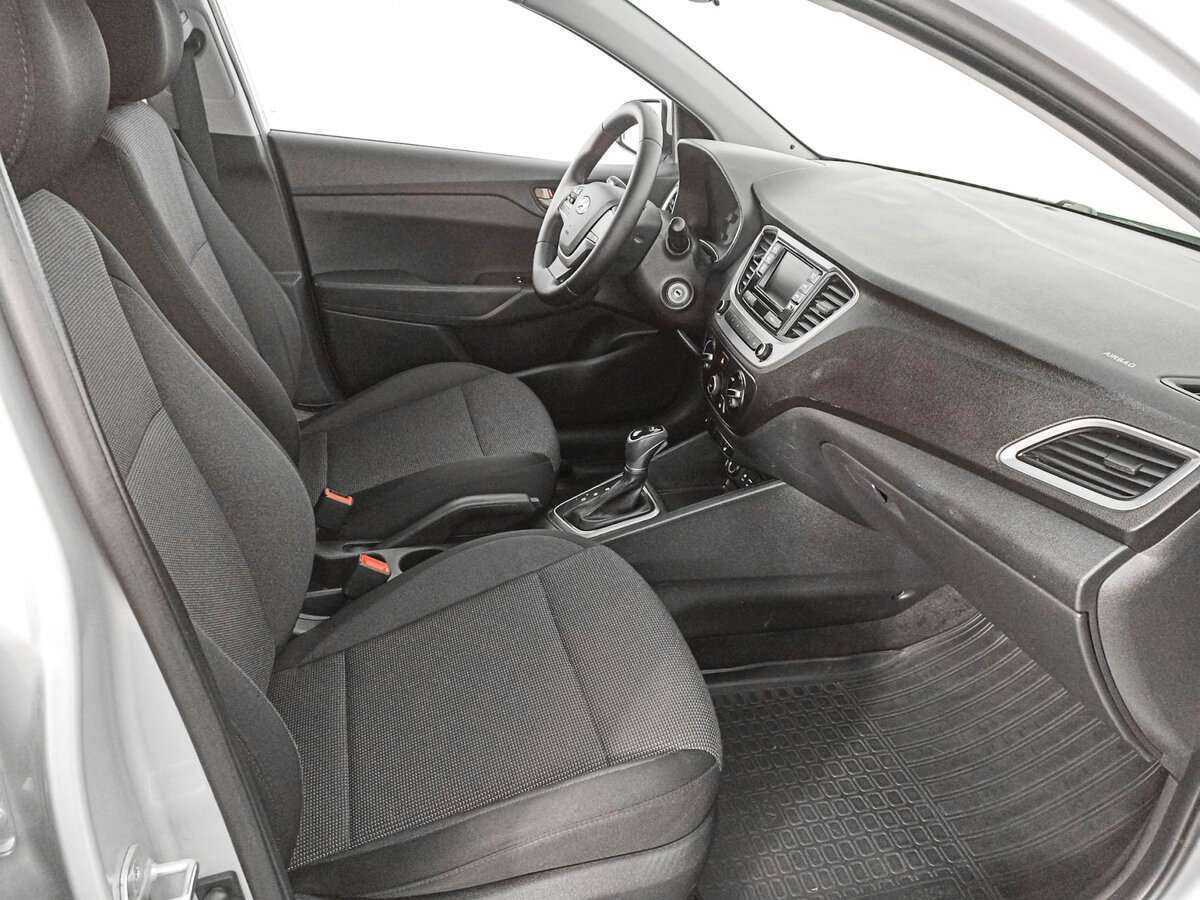 Hyundai Solaris с пробегом — 2017 год. Фото: #8