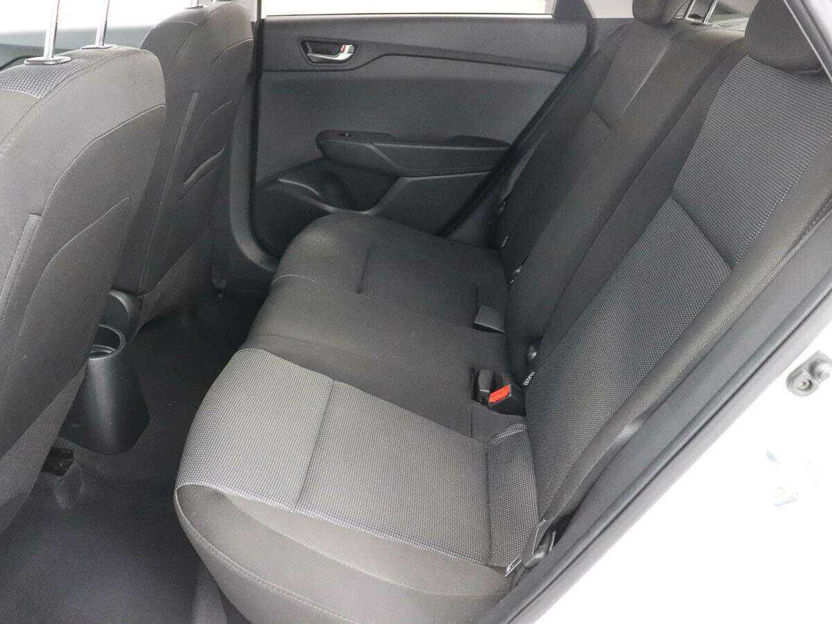 Hyundai Solaris с пробегом — 2020 год. Фото: #8