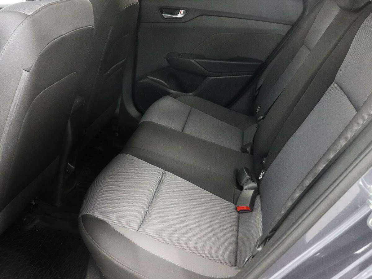 Hyundai Solaris с пробегом — 2021 год. Фото: #8