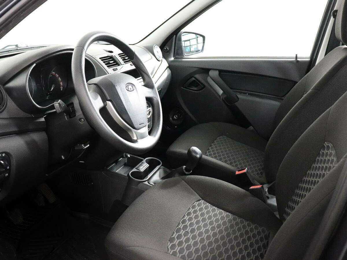 Lada (ВАЗ) Granta с пробегом — 2019 год. Фото: #7