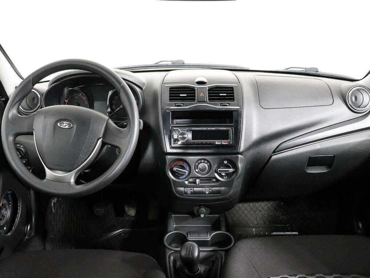 Lada (ВАЗ) Granta с пробегом — 2019 год. Фото: #10