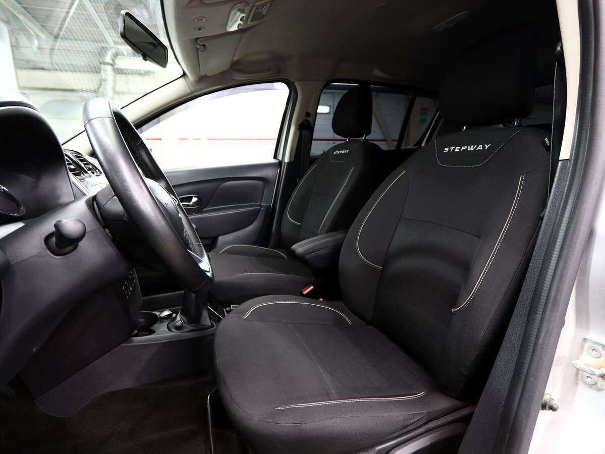 Renault Sandero с пробегом — 2020 год. Фото: #7