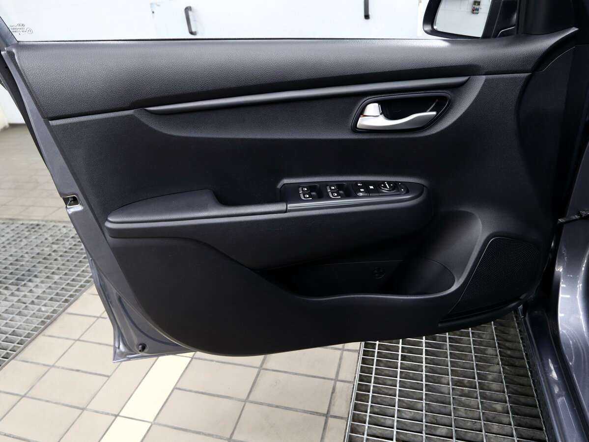 Kia Rio с пробегом — 2018 год. Фото: #13