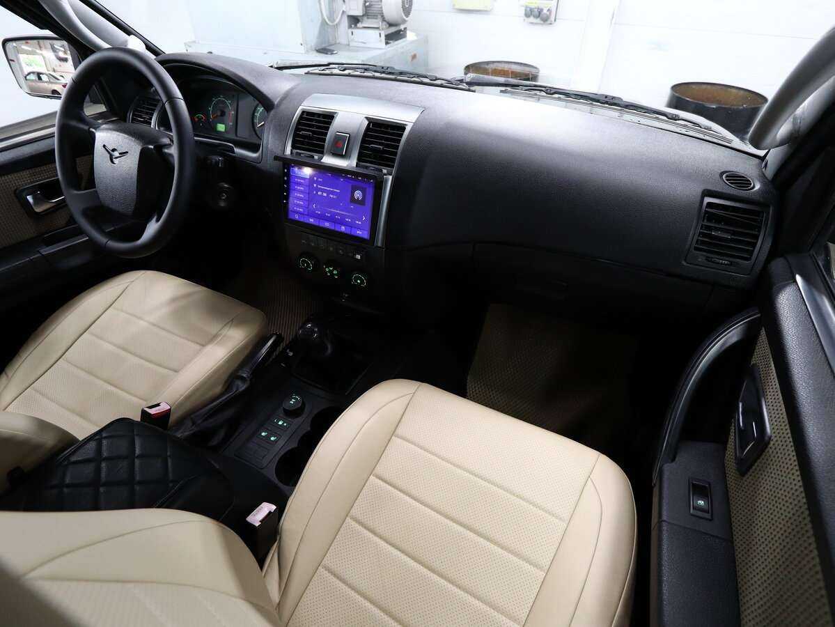 УАЗ Patriot с пробегом — 2014 год. Фото: #12