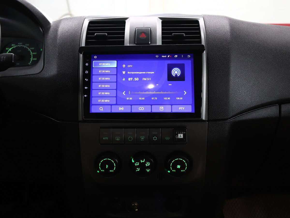 УАЗ Patriot с пробегом — 2014 год. Фото: #16