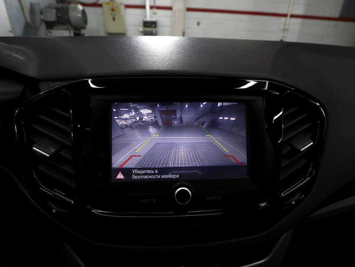 Lada (ВАЗ) Vesta с пробегом — 2020 год. Фото: #18