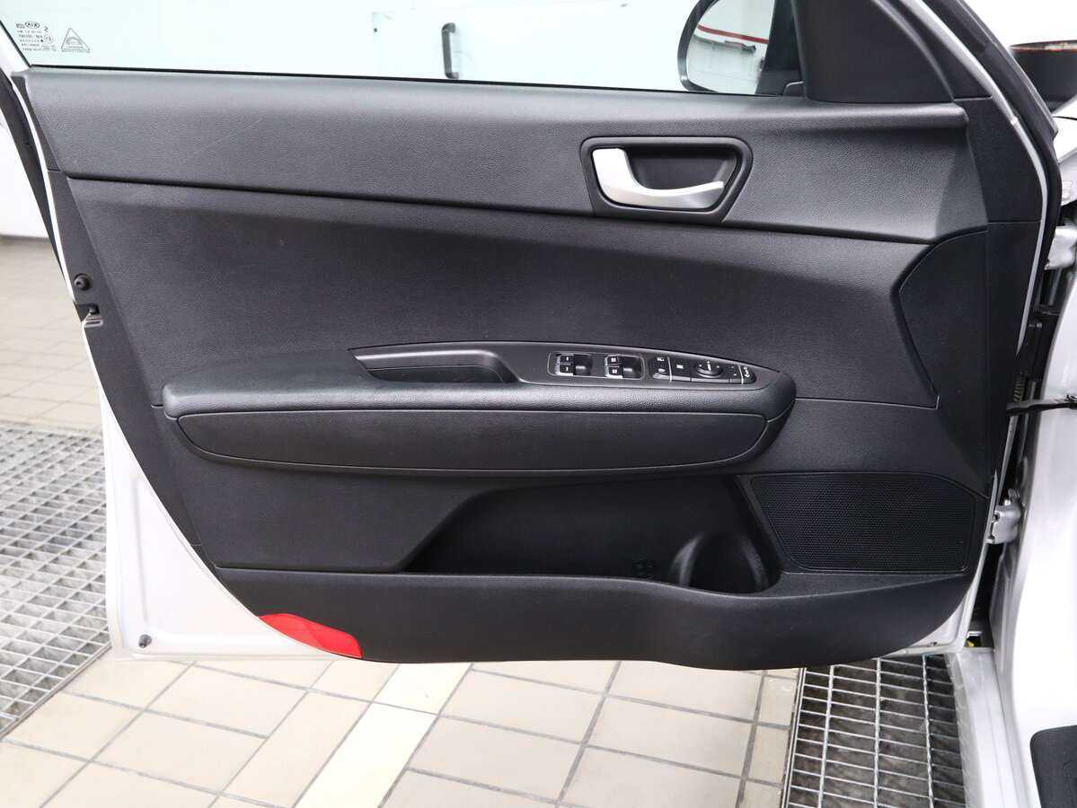 Kia Optima с пробегом — 2016 год. Фото: #11